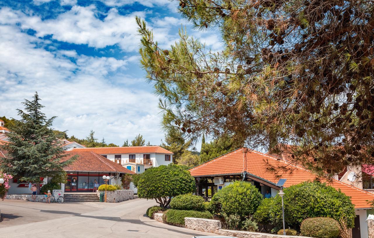 Victoria Mobilehome Jezera Village Holiday Resort Exterior photo